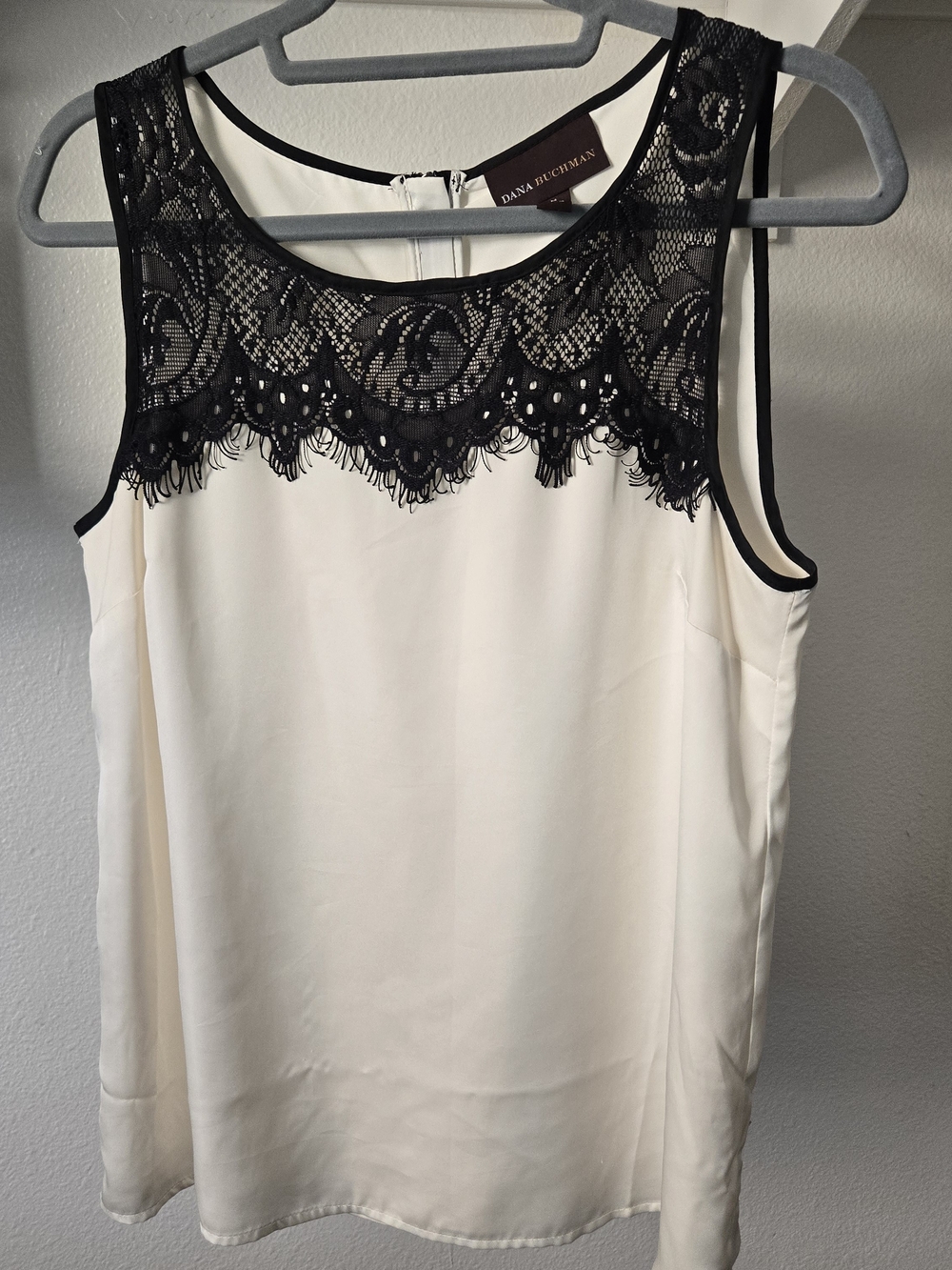 Dana Buchman Cream Lace-Yoke Sleeveless Blouse